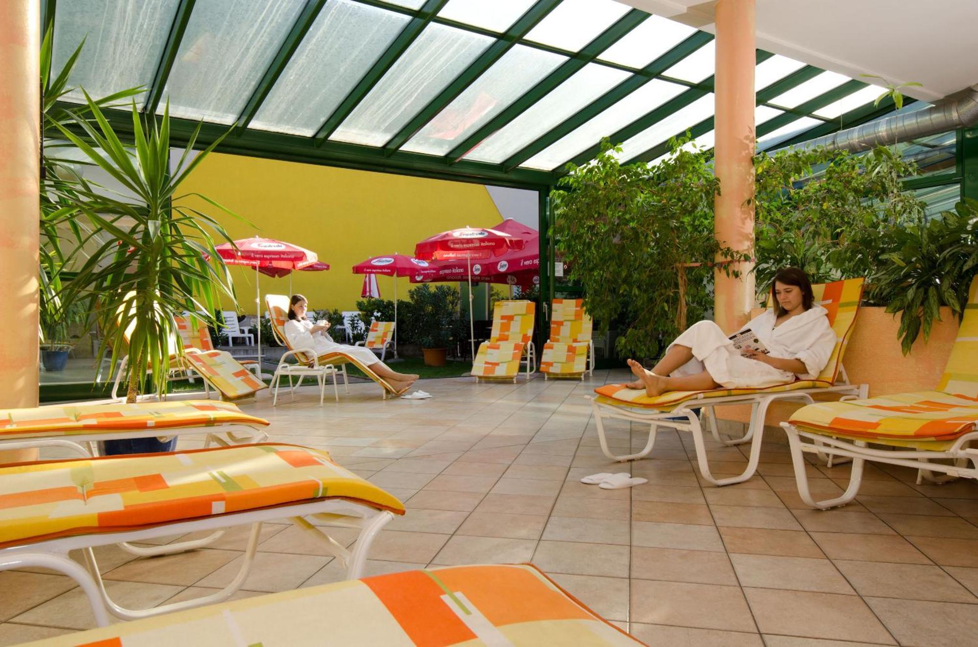 Vienna Sporthotel Dış mekan fotoğraf